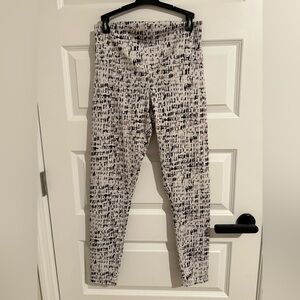 DYI Define Your Inspiration Black White Purple Leggings – Size Large
